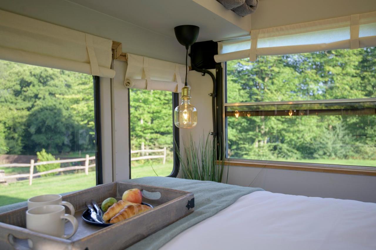 American School Bus Retreat With Hot Tub In Sussex Meadow Uckfield Exterior photo